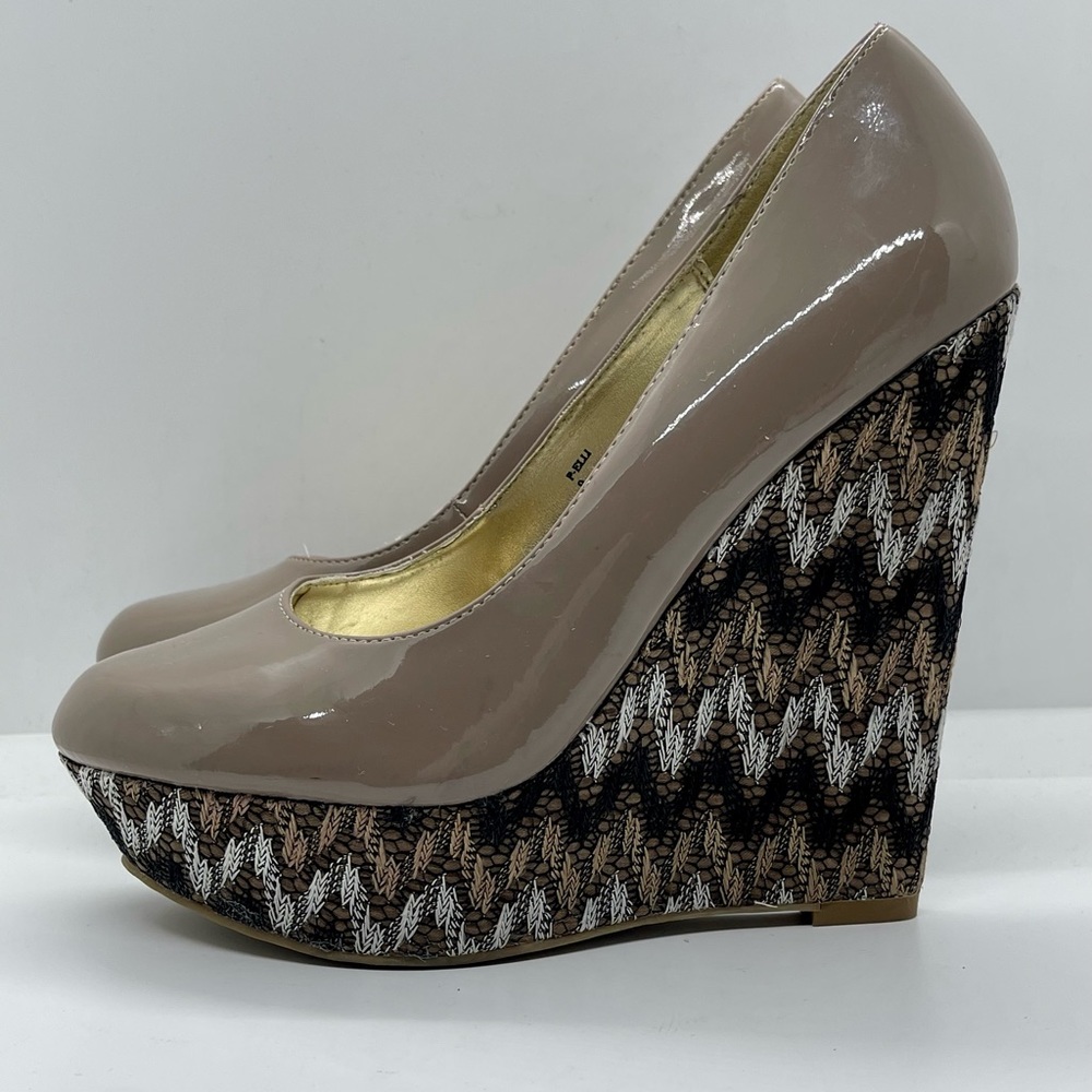 Steve Madden patent platform wedge 9